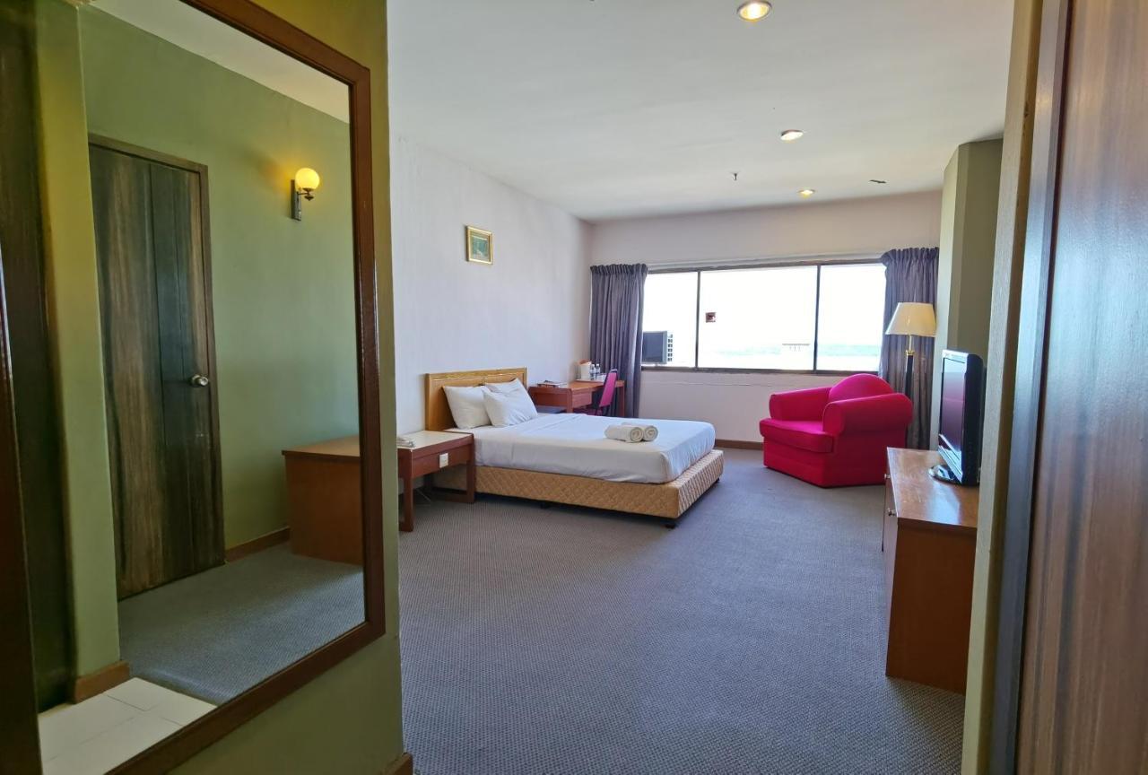 ג'והור בהרו Folkmeldrum Hotel מראה חיצוני תמונה